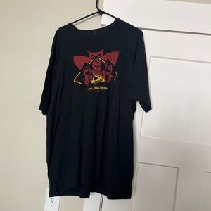 Men’s XXXL black shirt. In great condition. Only worn a few times.